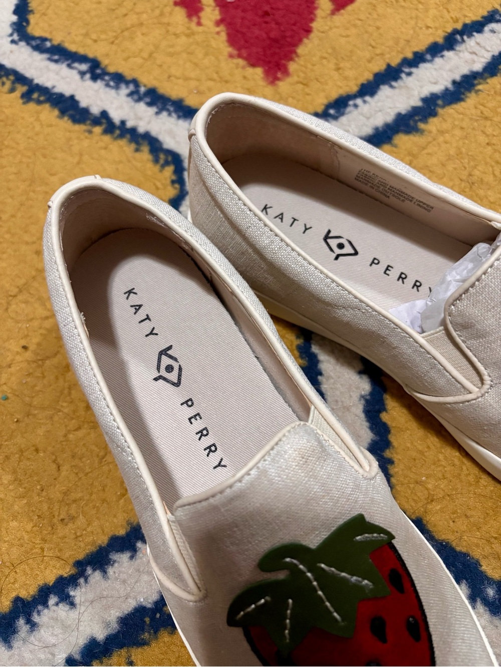 NIB Katy Perry The Kerry Strawberry Slip On Platform Sneakers Womens 7.5 - Picture 4 of 13